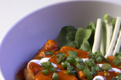 Buffalo Chicken Bowl: A Spicy Twist on Comfort Food Classics