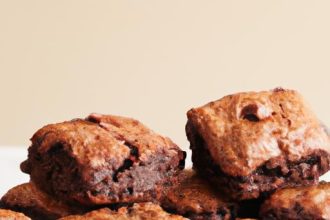 Perfectly Fudgy Air Fryer Brownie Bites: Quick & Easy!