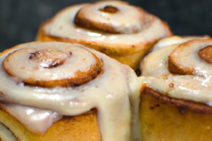 Fluffy Air Fryer Cinnamon Rolls: Quick, Easy, Delicious